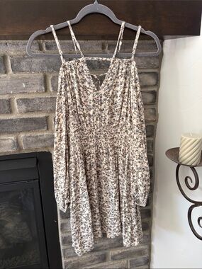 Old Navy Beige Floral Cold-Shoulder Long-Sleeve Dress